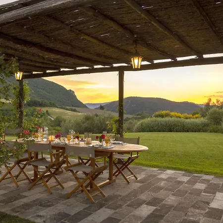 Rustic Caminata With Panorama View Pierantonio