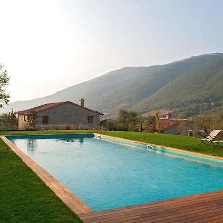 Rustic Caminata With Panorama View